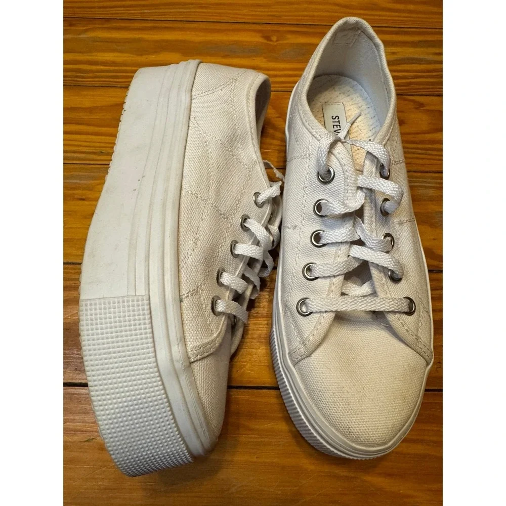 Steve Madden Mayra White Tie Platform Sneakers Size 7